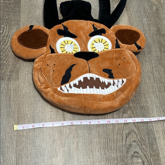 Five Nights At Freddy's Angry Freddy Face Plush Tote Bag - Picture 4 of 10
